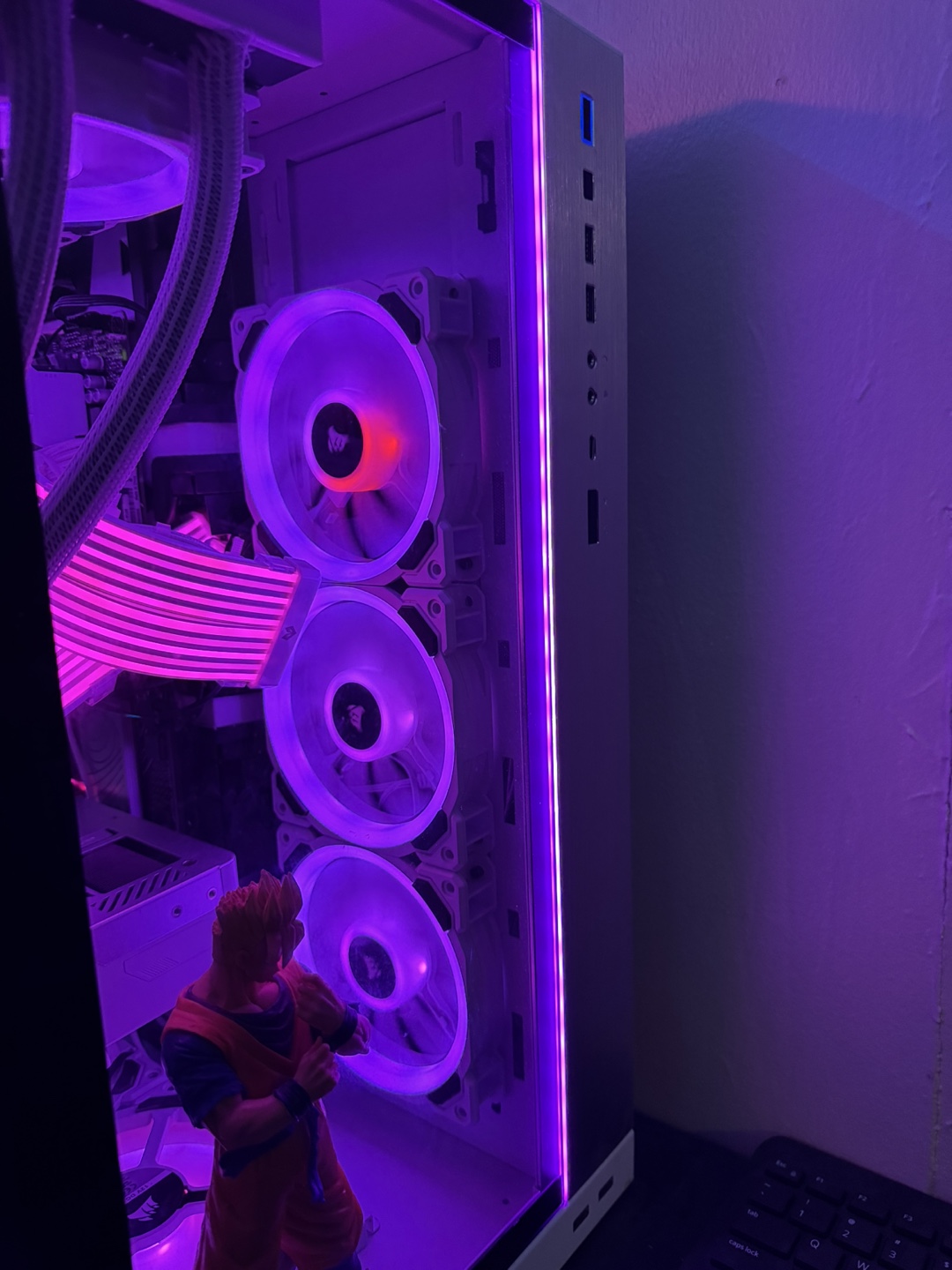 White Corsair LL120 RGB fans- 10 fan bundle - photo 3