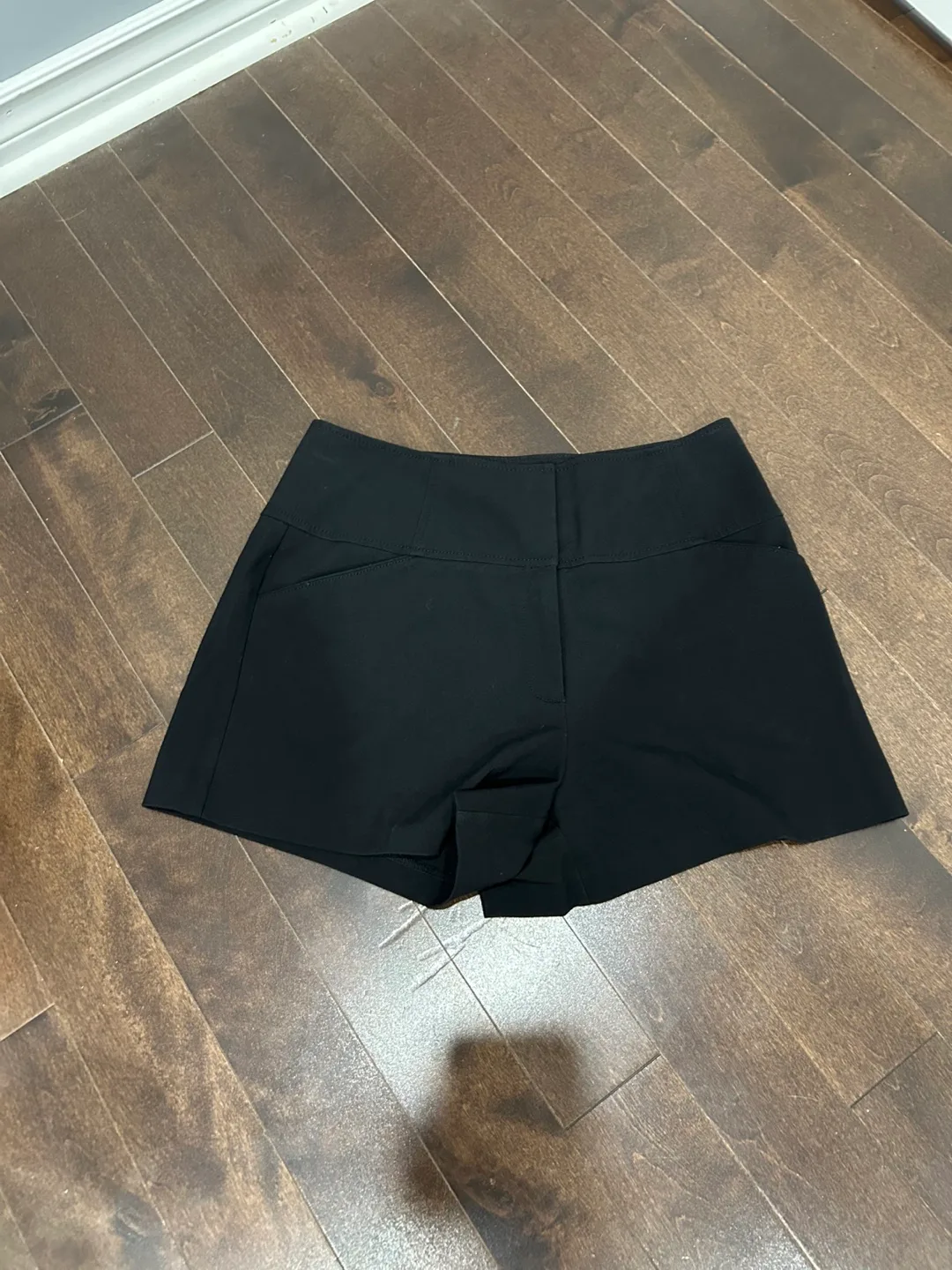 M/L fashion shorts thumbnail