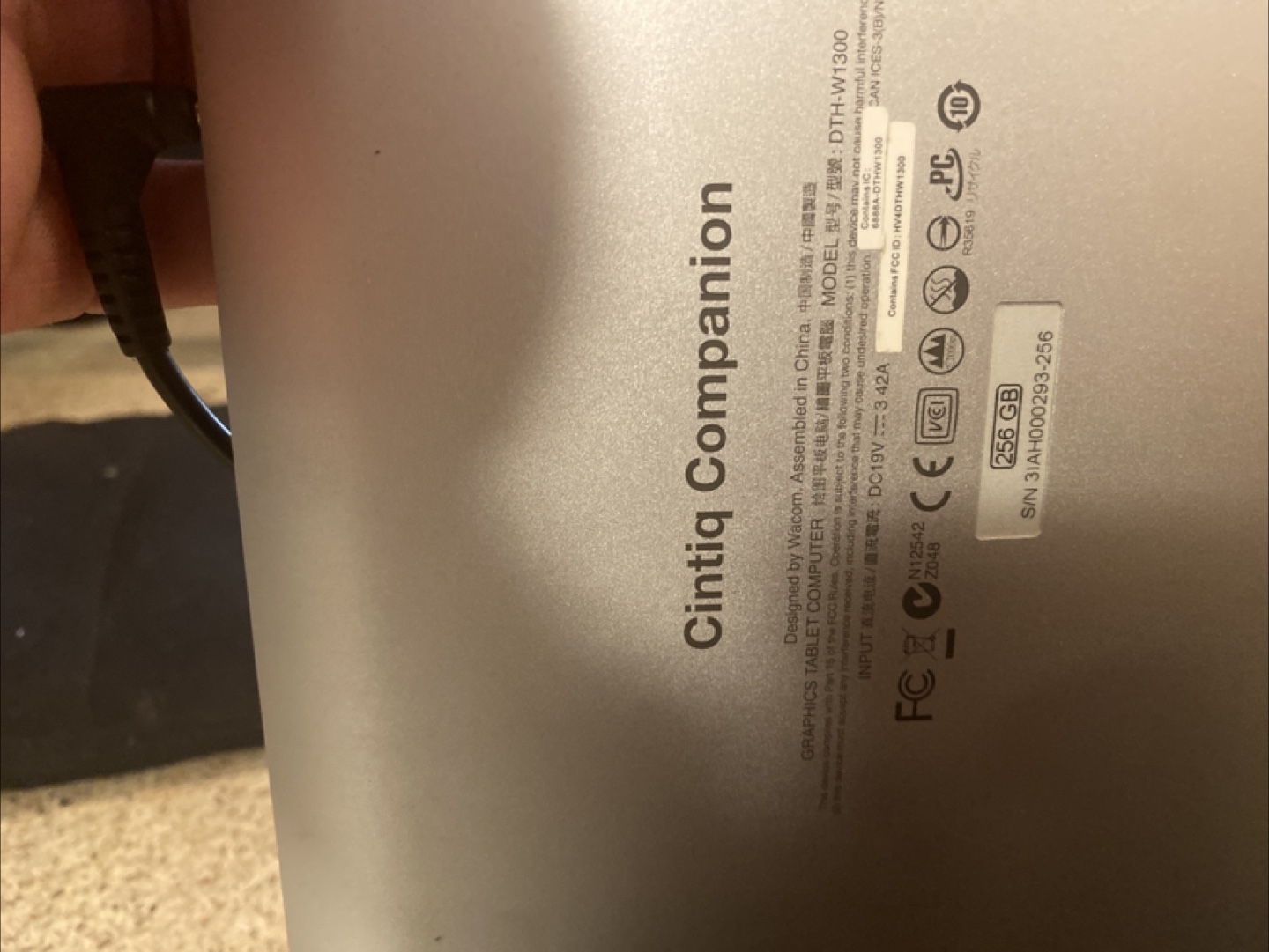 Wacom Cintiq Companion DTH-W1300 256GB Tablet - photo 2