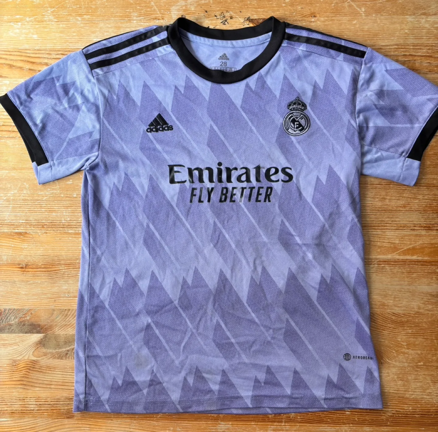 🇨🇦Adidas Real Madrid Jersey Size 28 (kids) thumbnail