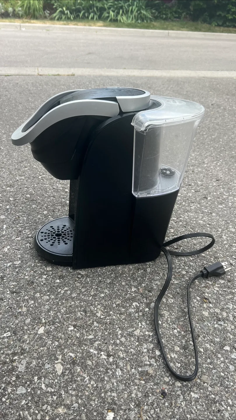 Keurig 2.0 Coffee Maker thumbnail