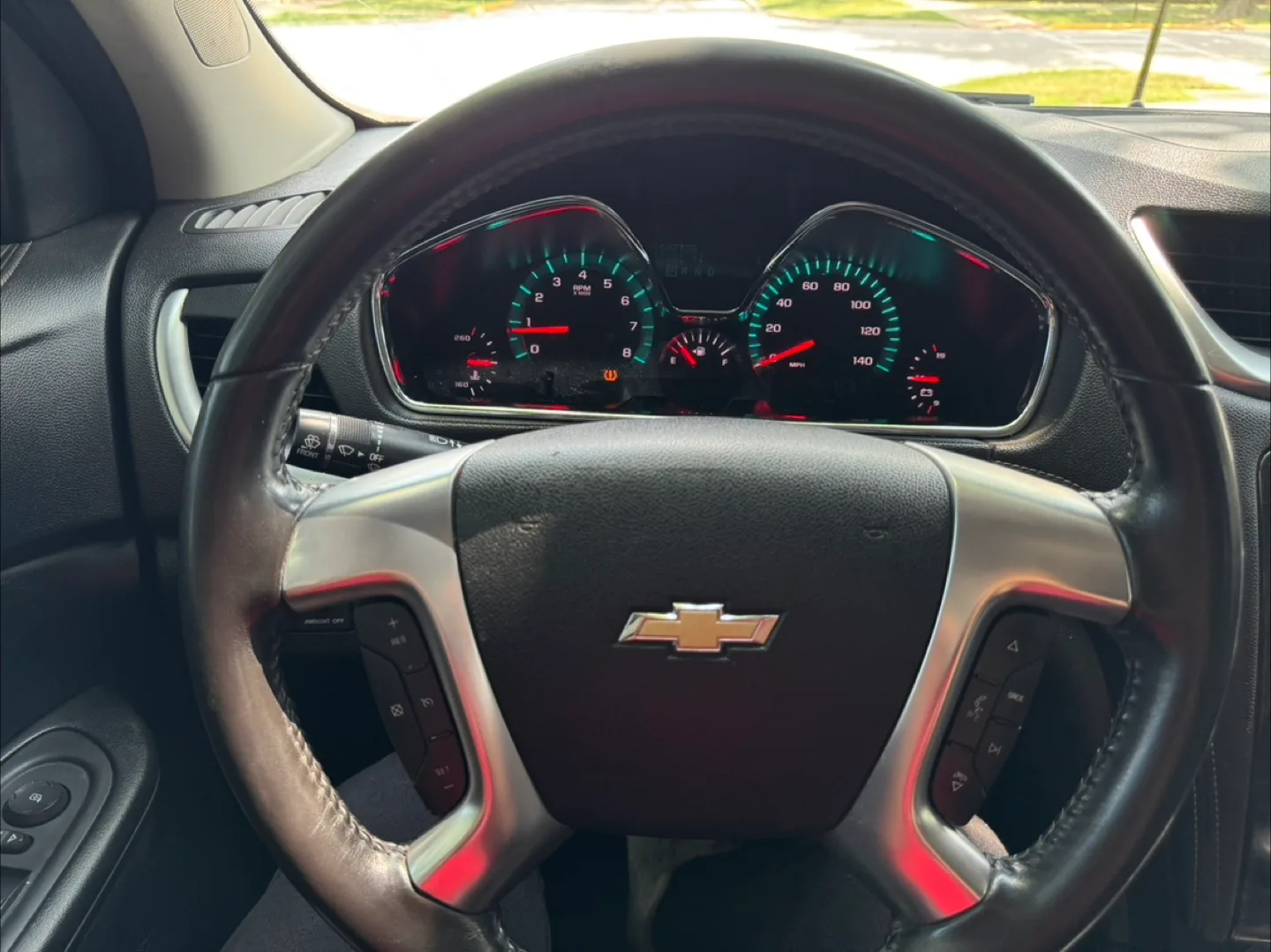 2017 Chevrolet Traverse · LT Sport Utility 4D image indicator(10)