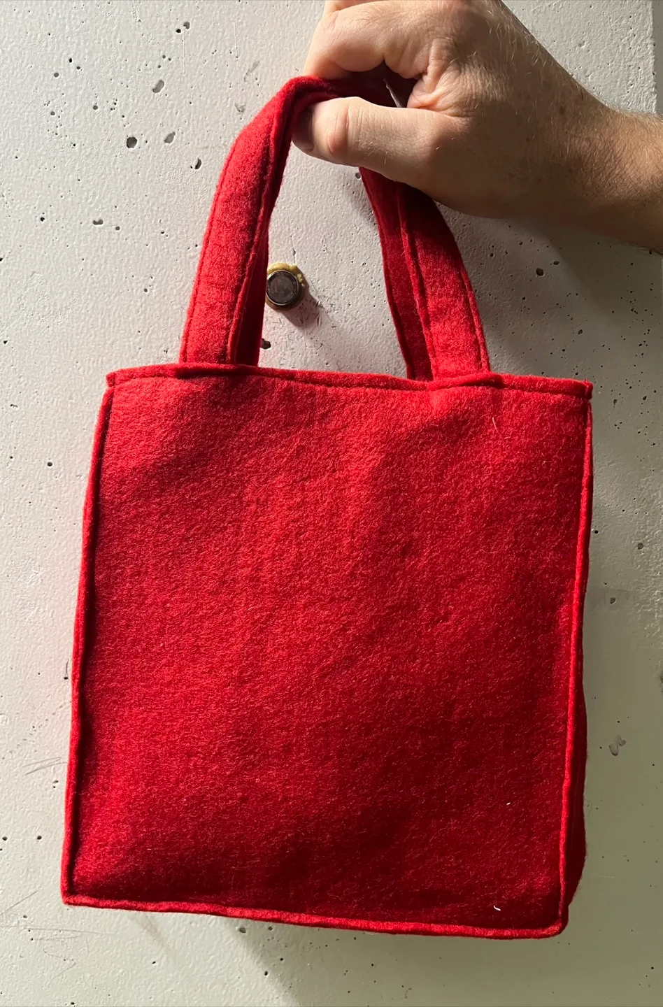 Red Felt Tote Bag with Pink Heart image indicator(2)