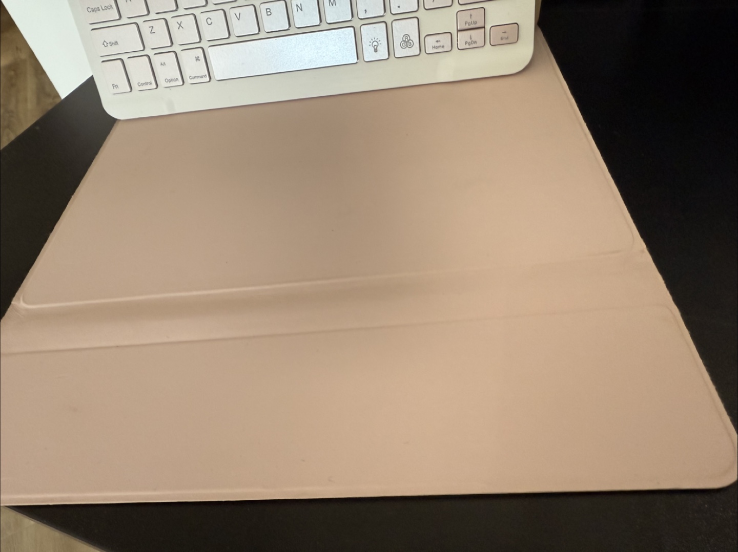 Apple iPad 8th Generation, 32 GB with Pink Keyboard Case - photo 5