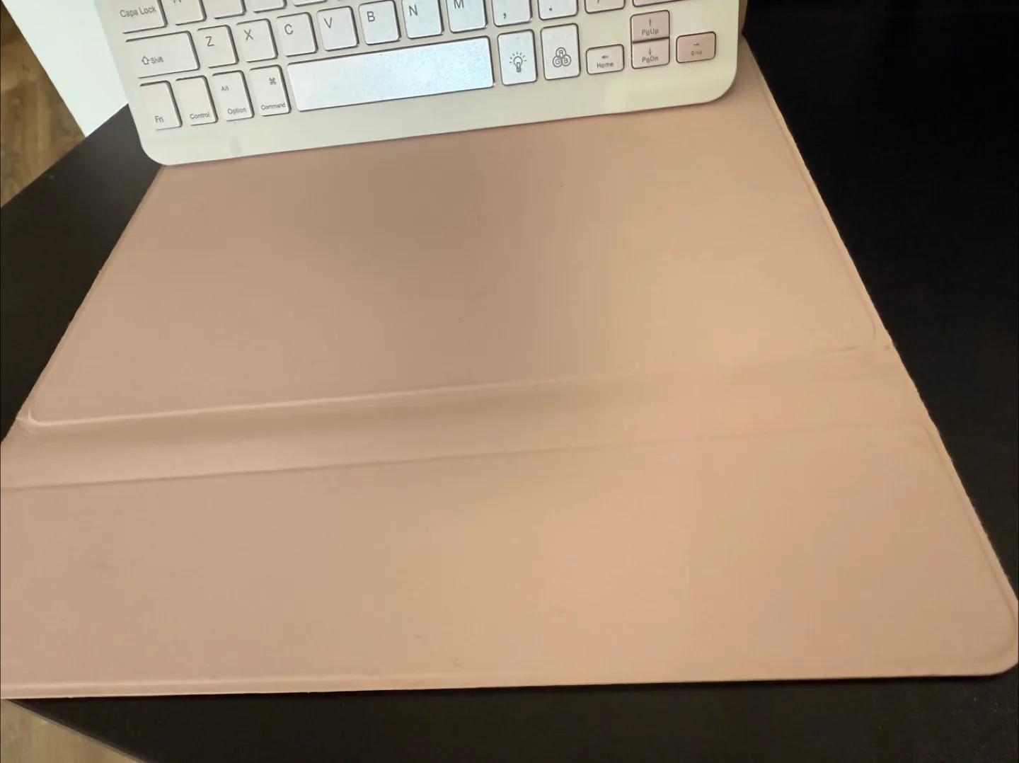 Apple iPad 8th Generation, 32 GB with Pink Keyboard Case image indicator(5)