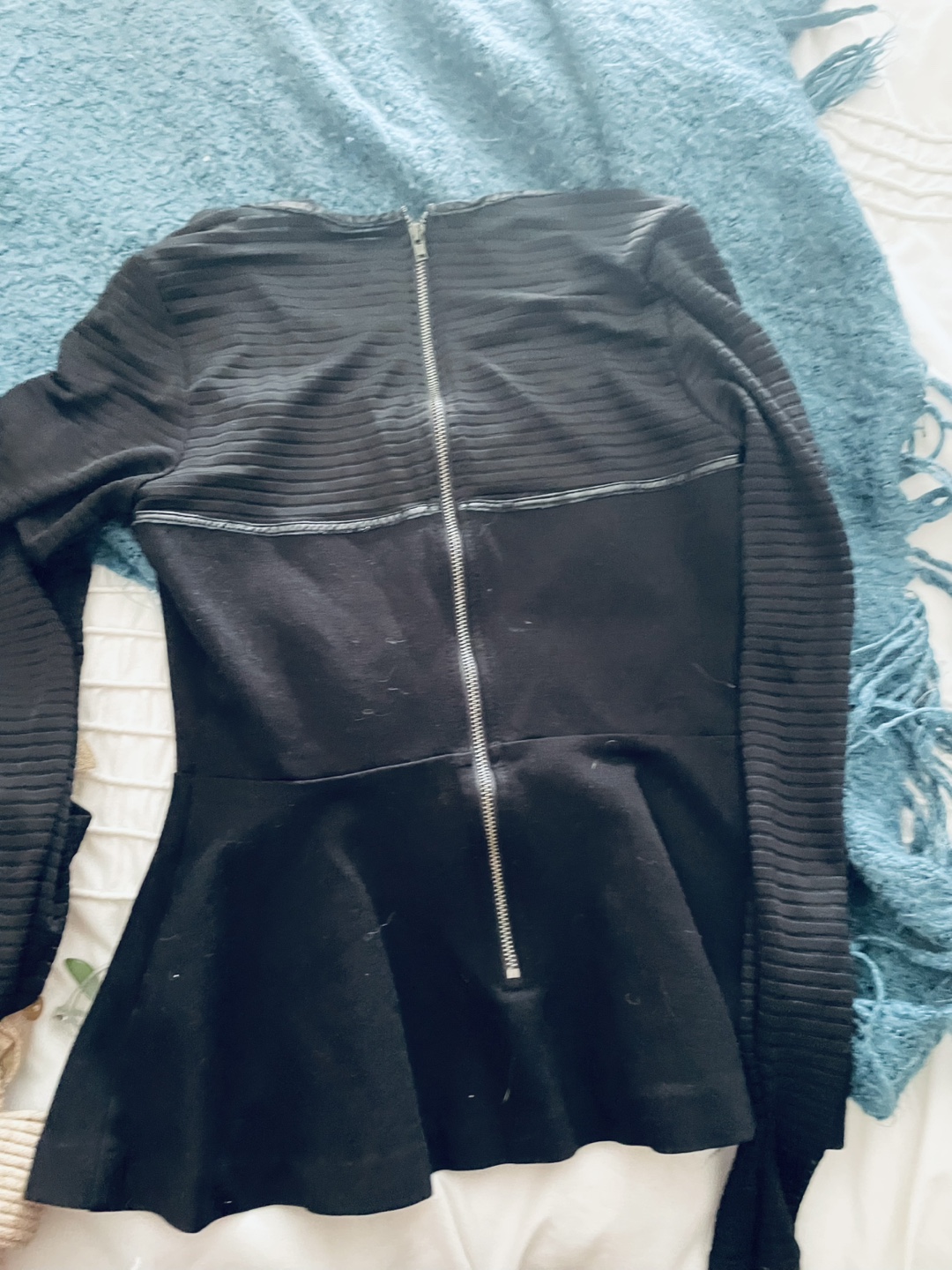 Guess Black Long Sleeve top - photo 2