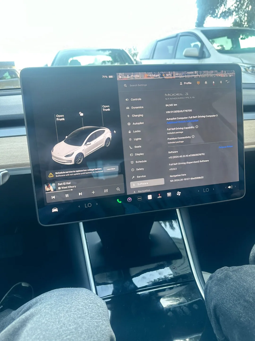 White Tesla Model 3 2020 image indicator(9)