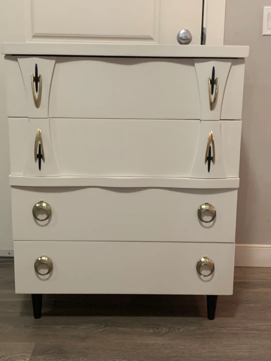 MCM dresser thumbnail
