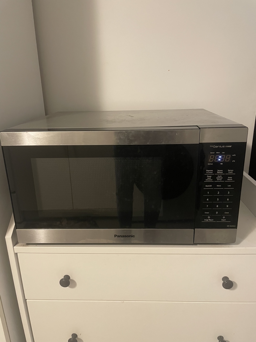 Panasonic Genius 1100W Microwave NN-SU65LS