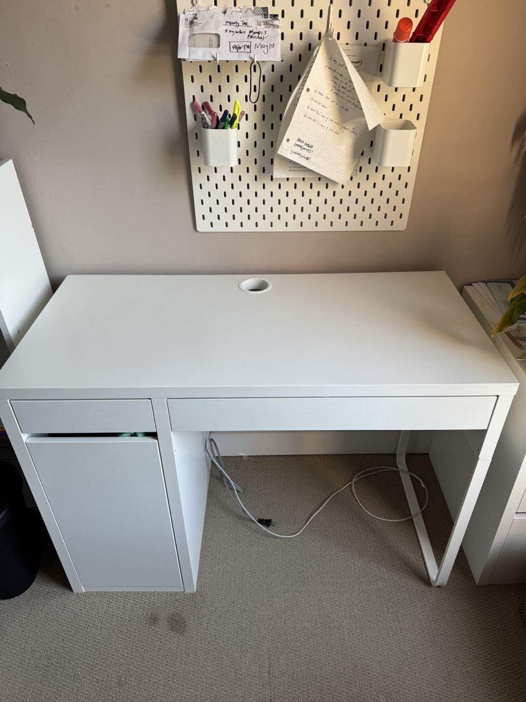 IKEA Micke Desk - White - photo 3