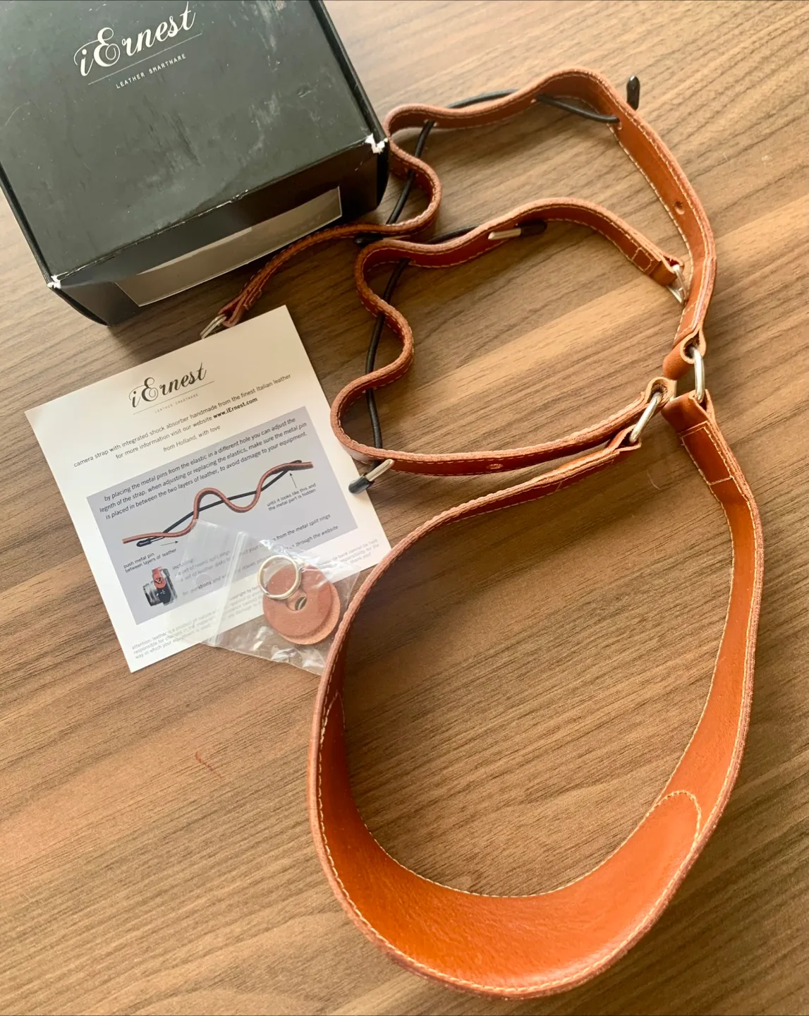 iErnest Leather Camera Strap - Brown image indicator(2)