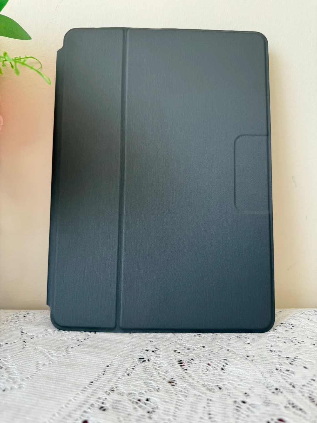 Rotating Ipad/Tablet Case (Brand-new without box) image indicator(2)