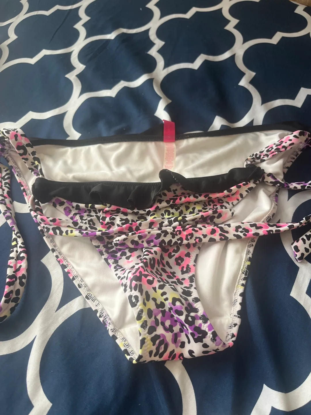 Victoria Secret Bikini thumbnail