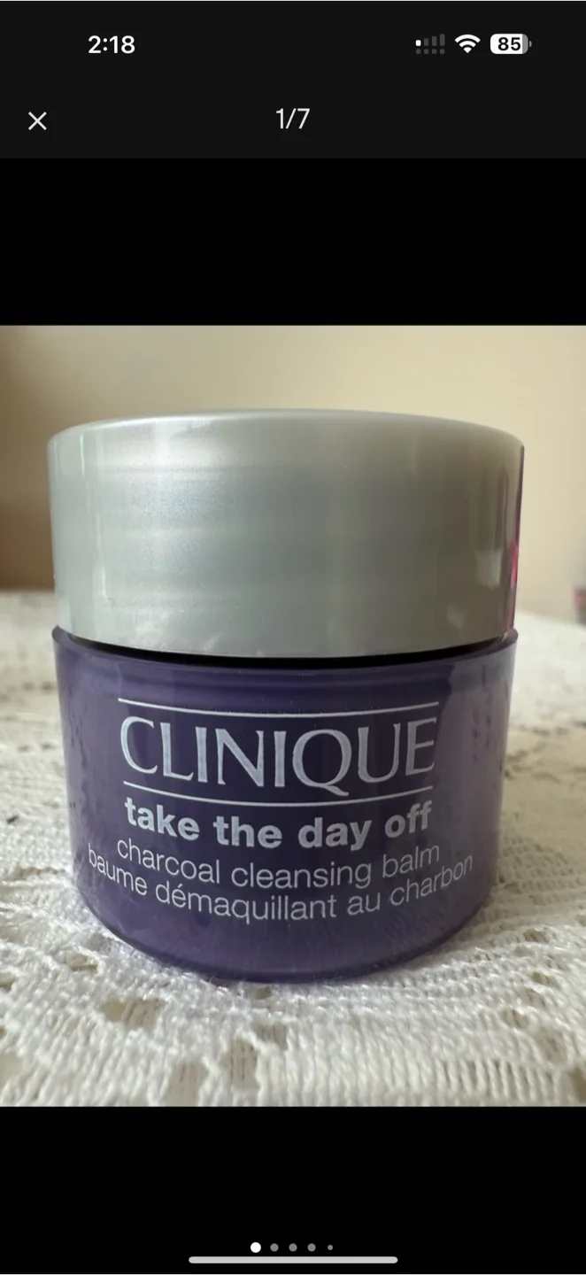 Clinique Take The Day Off Charcoal Cleansing Balm thumbnail