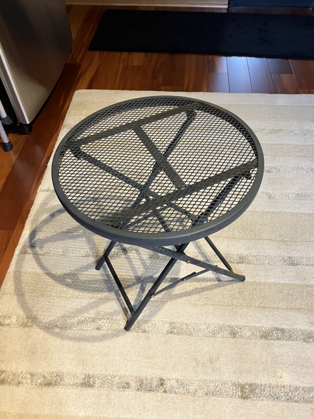 Black metal patio side table - photo 2
