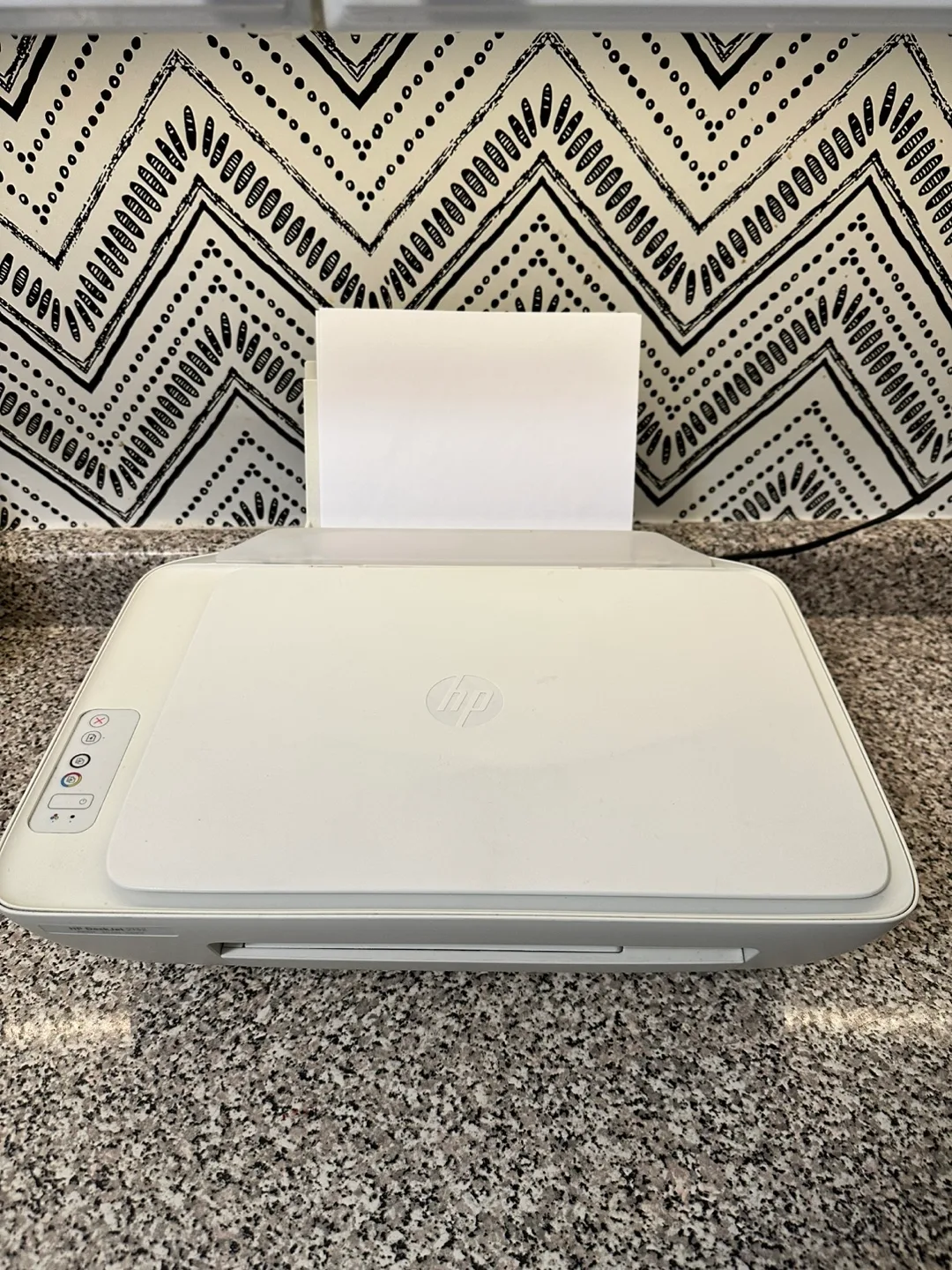 HP DeskJet 2132 All-in-One: Print, Scan, & Copy image indicator(2)