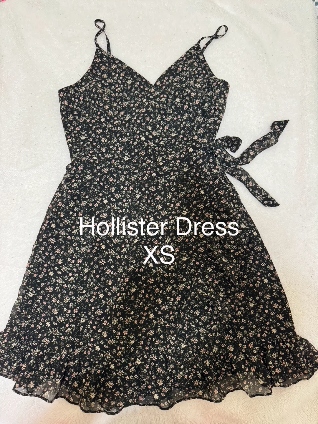 Hollister Floral Dress - Size XS thumbnail