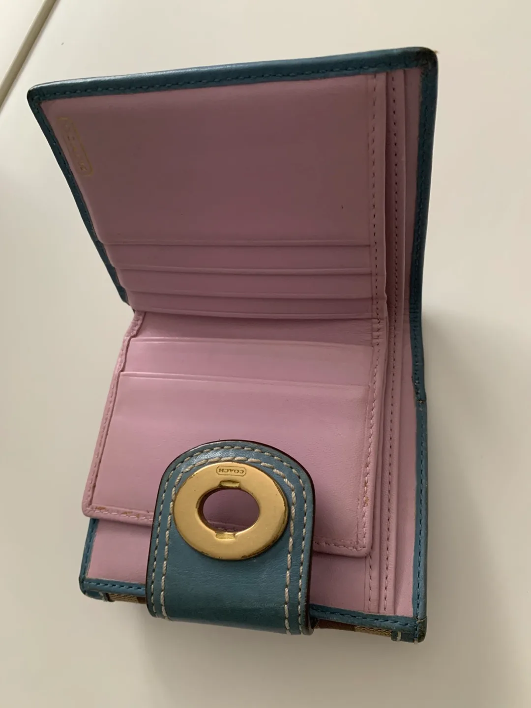 Coach Signature Canvas Turnlock Wallet image indicator(5)