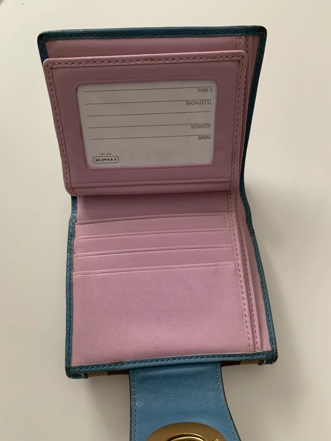 Coach Signature Canvas Turnlock Wallet image indicator(4)