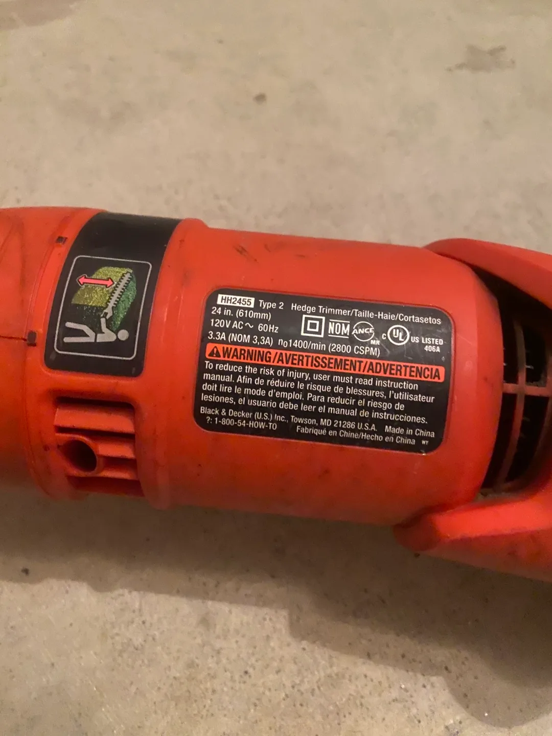 Black+Decker 24-Inch Electric Hedge Trimmer with Rotating Handle image indicator(2)