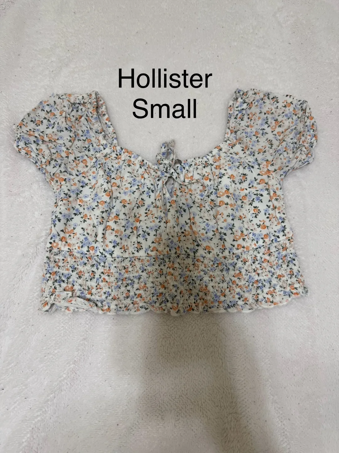 Hollister Floral Top - Size Small thumbnail