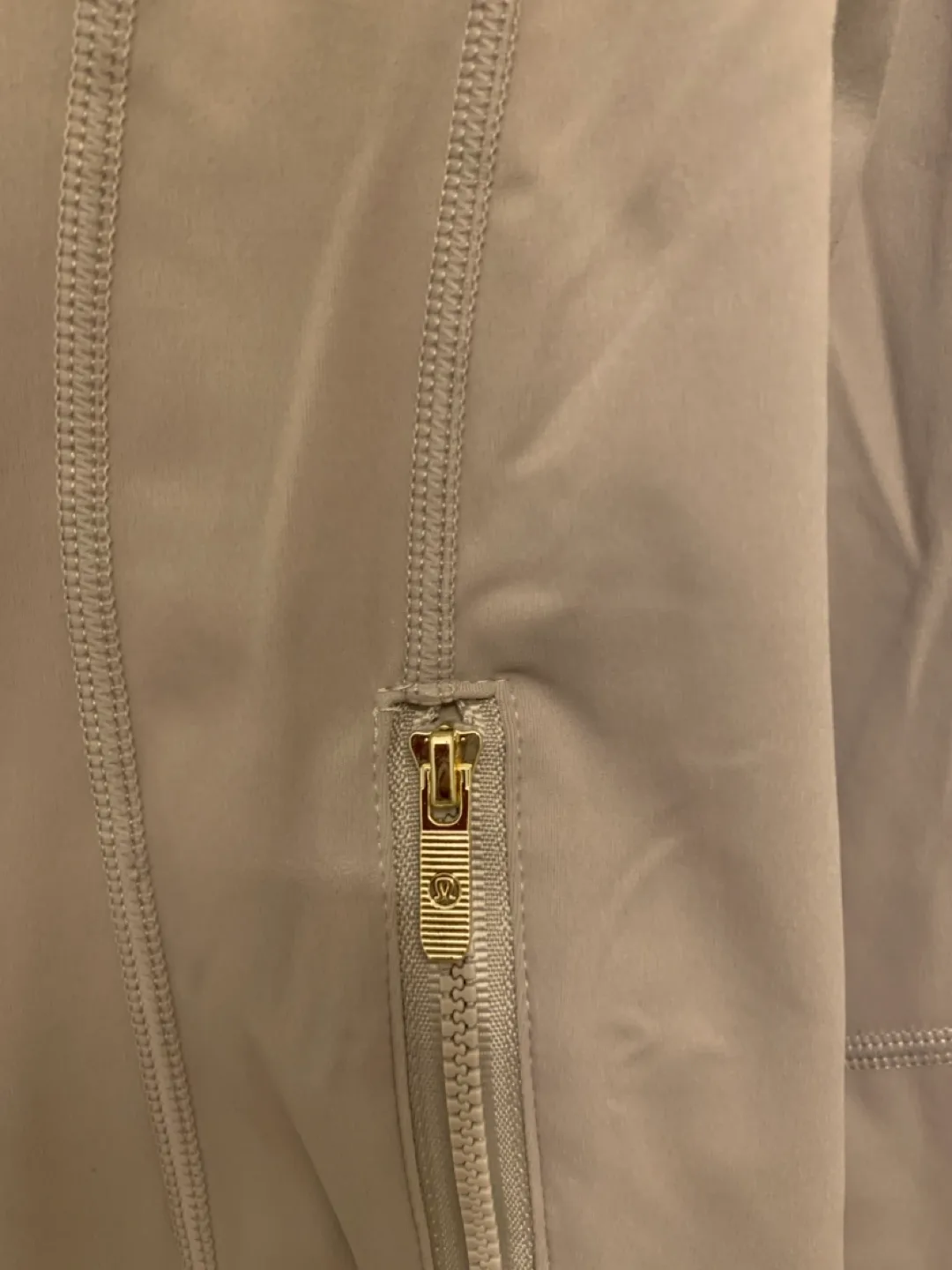 Lululemon Define Jacket - Size 6 image indicator(6)