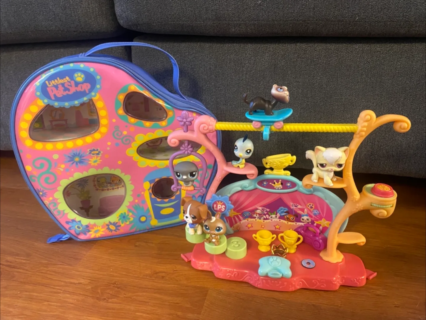 Little Pet Shop play sets and animals. thumbnail