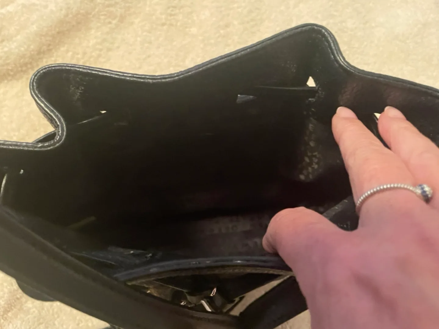 Kate Spade Black Leather Pouch Bag  Bucket Bag image indicator(5)