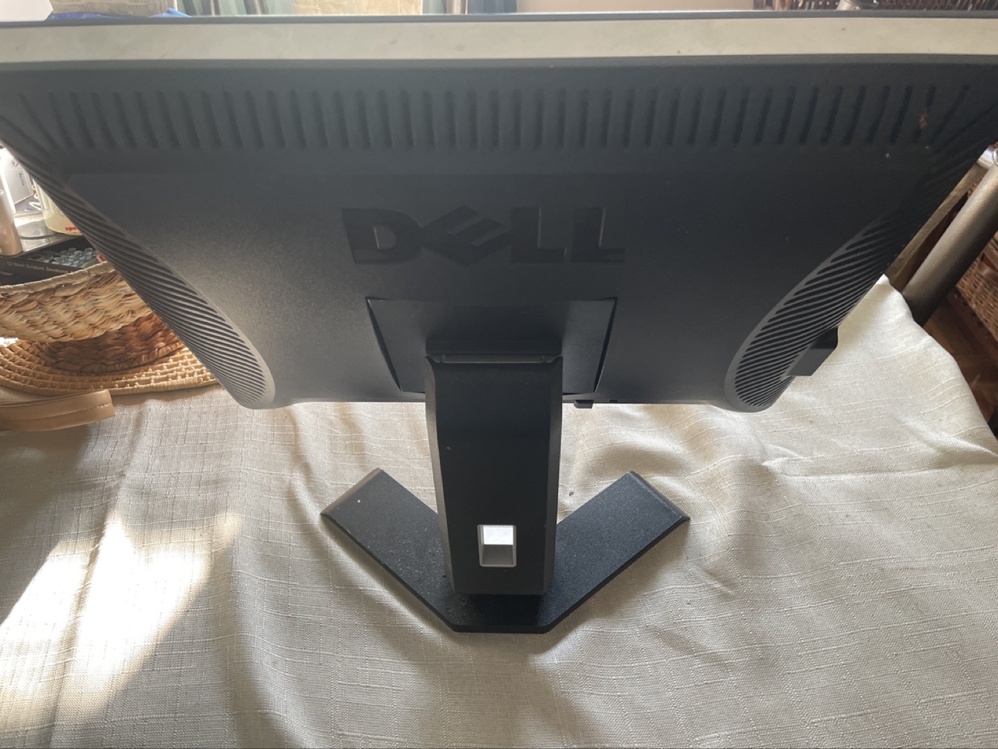 Dell Monitor - Great Condition - photo 2