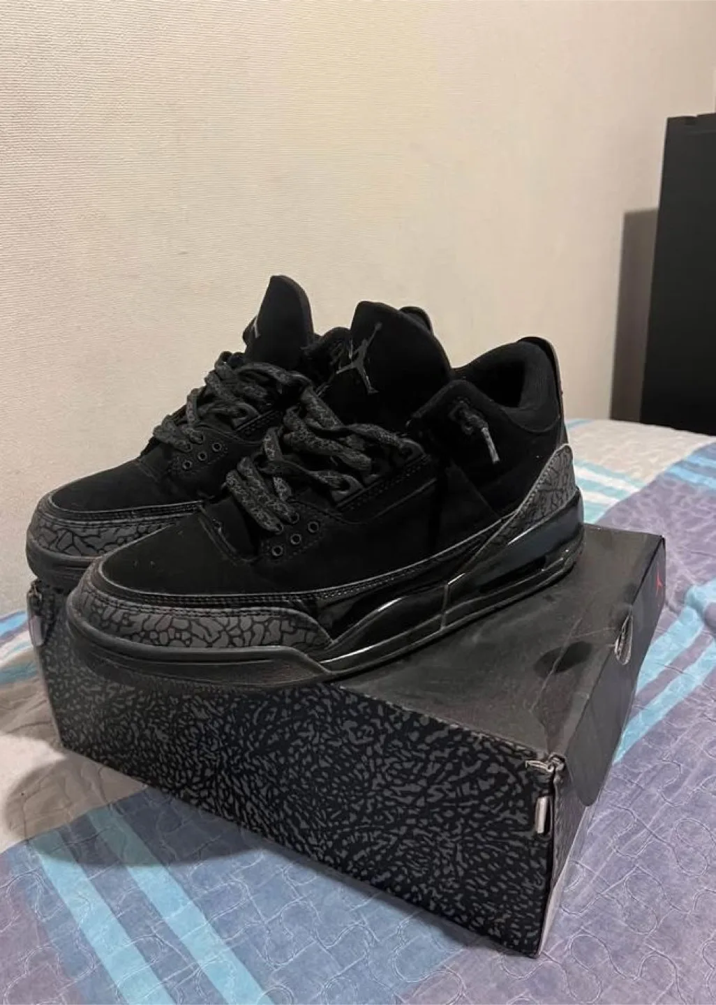 Jordan 3 Retro Black Cat Shoes size 8 ,lost the box thumbnail