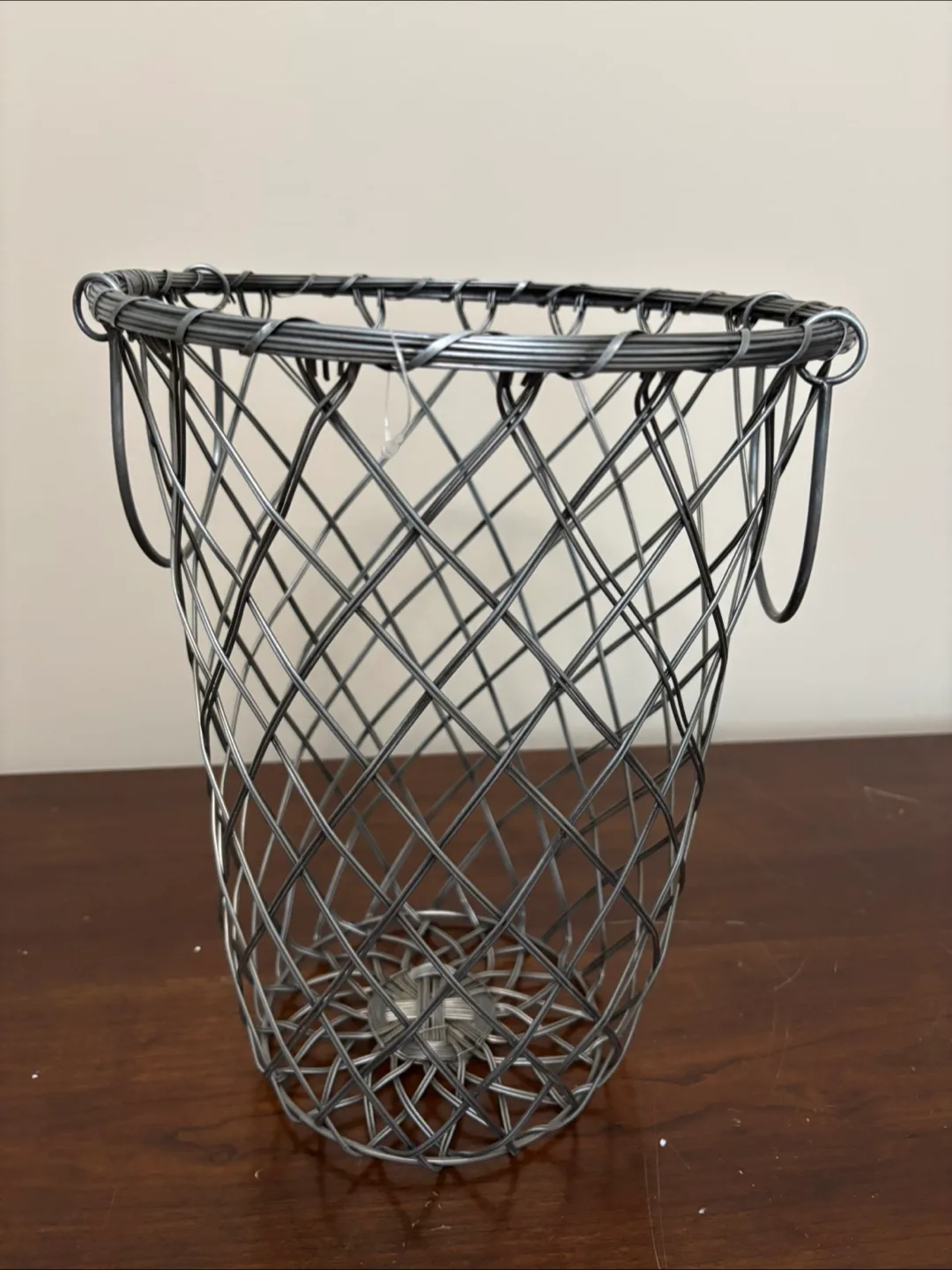 Metal Wire Basket thumbnail