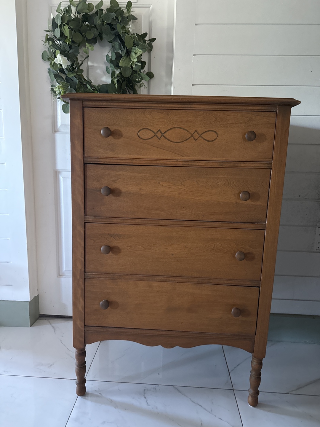 Vintage Wooden 4-Drawer Dresser - photo 2