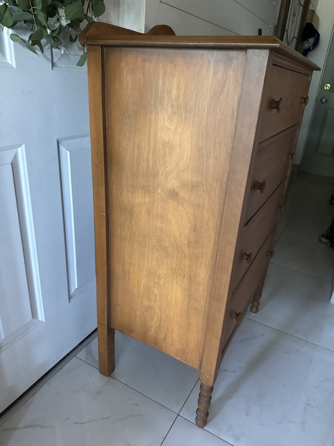 Vintage Wooden 4-Drawer Dresser - photo 4