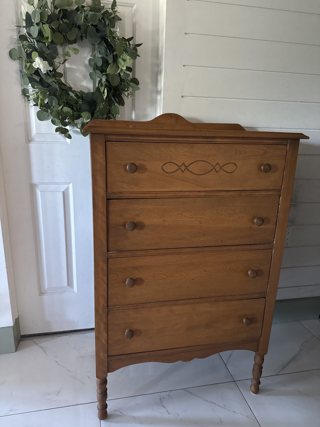 Vintage Wooden 4-Drawer Dresser - photo 3