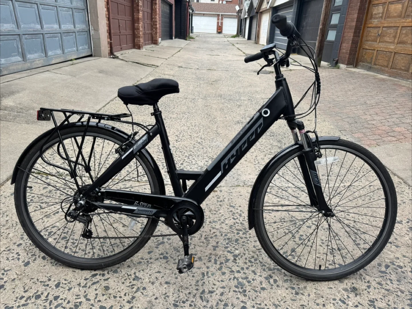 HYPER E-Ride Electric Assist Bike - Black image indicator(5)