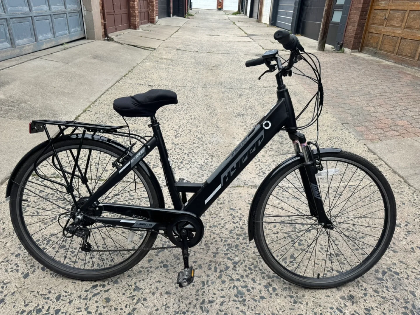 HYPER E-Ride Electric Assist Bike - Black image indicator(7)