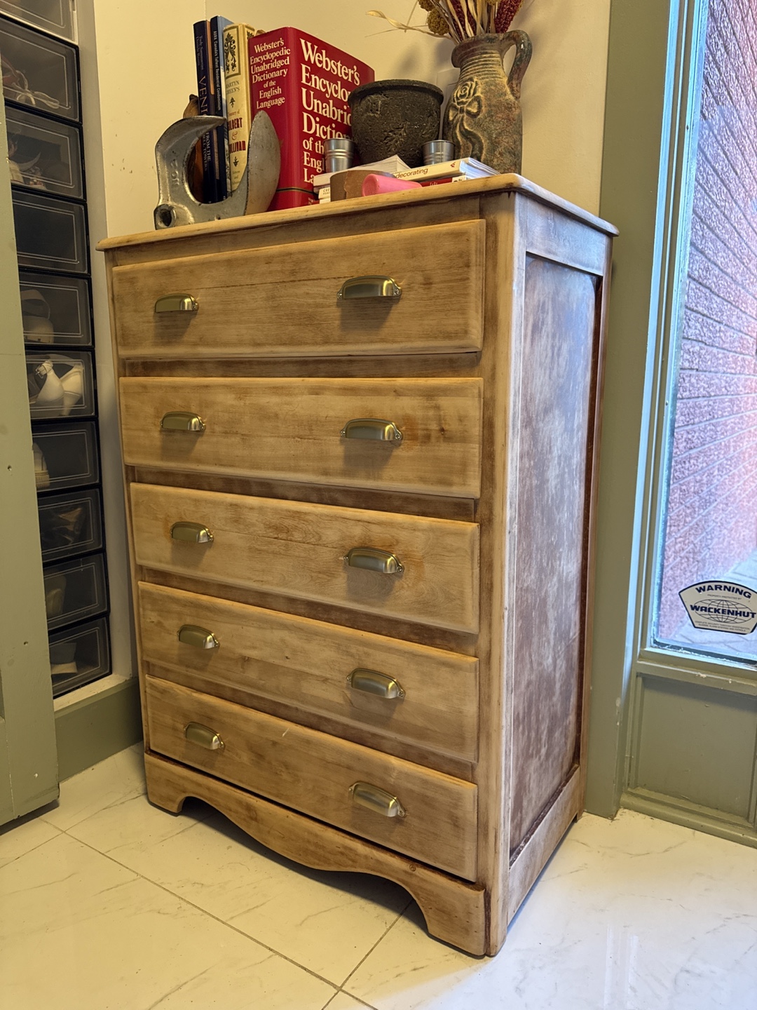 Vintage Wooden 5-Drawer Dresser - photo 2