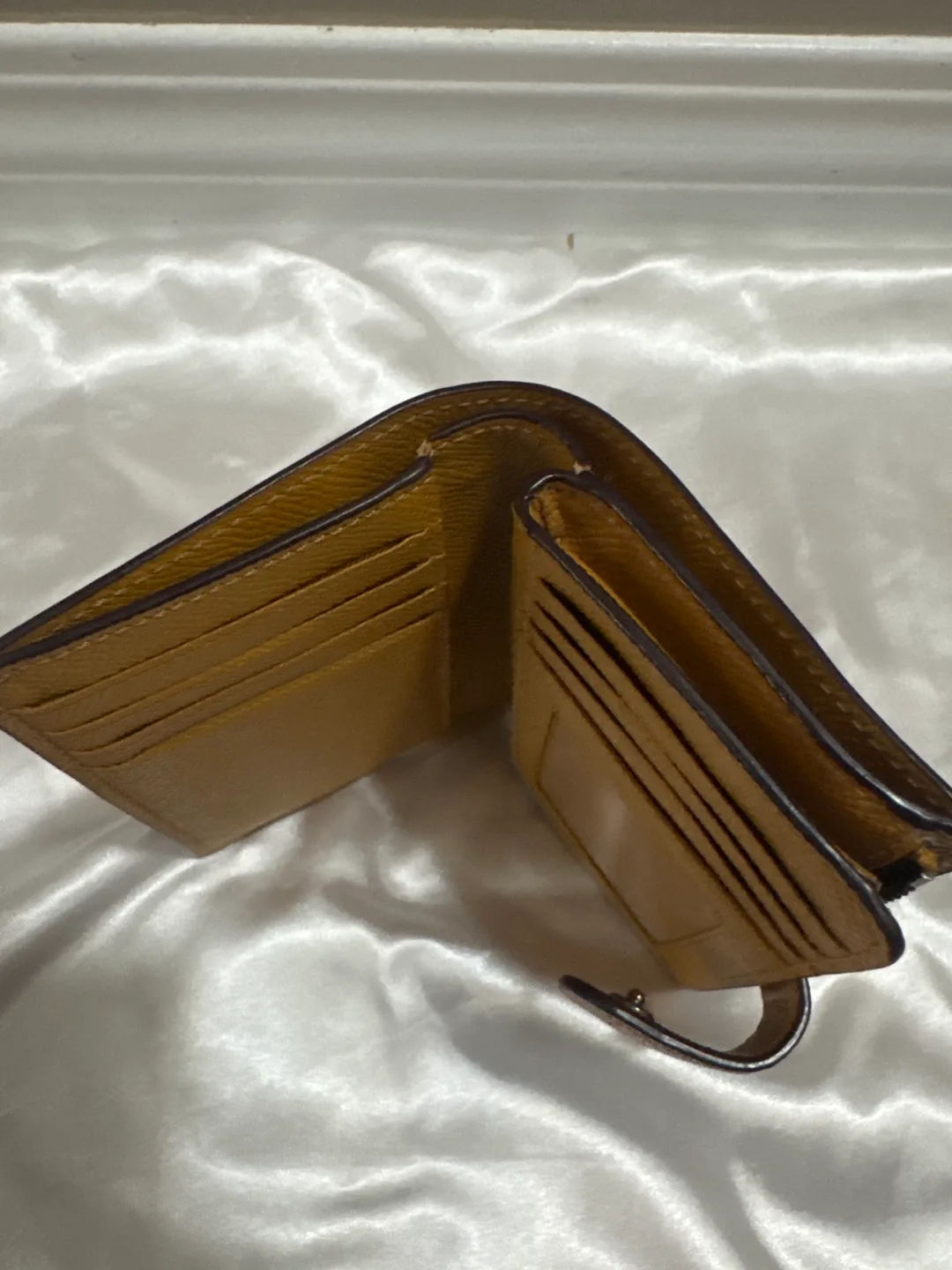 Coach Brown Wallet image indicator(3)