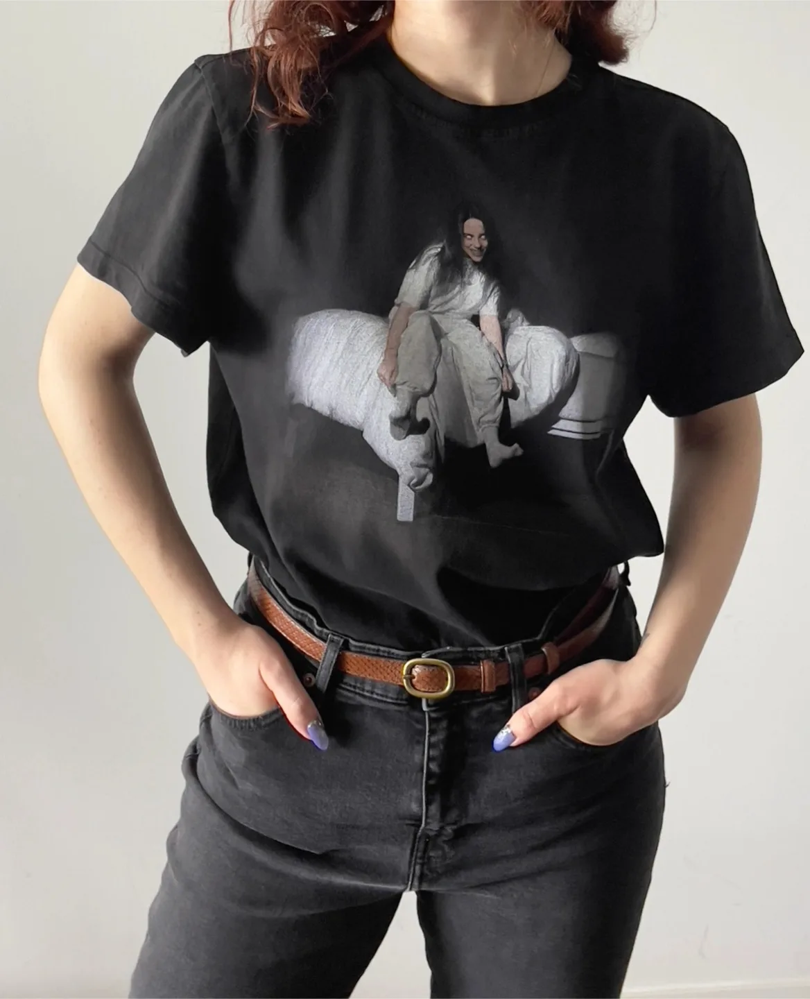 LIMITED EDITION Billie Eilish Black T-shirt thumbnail