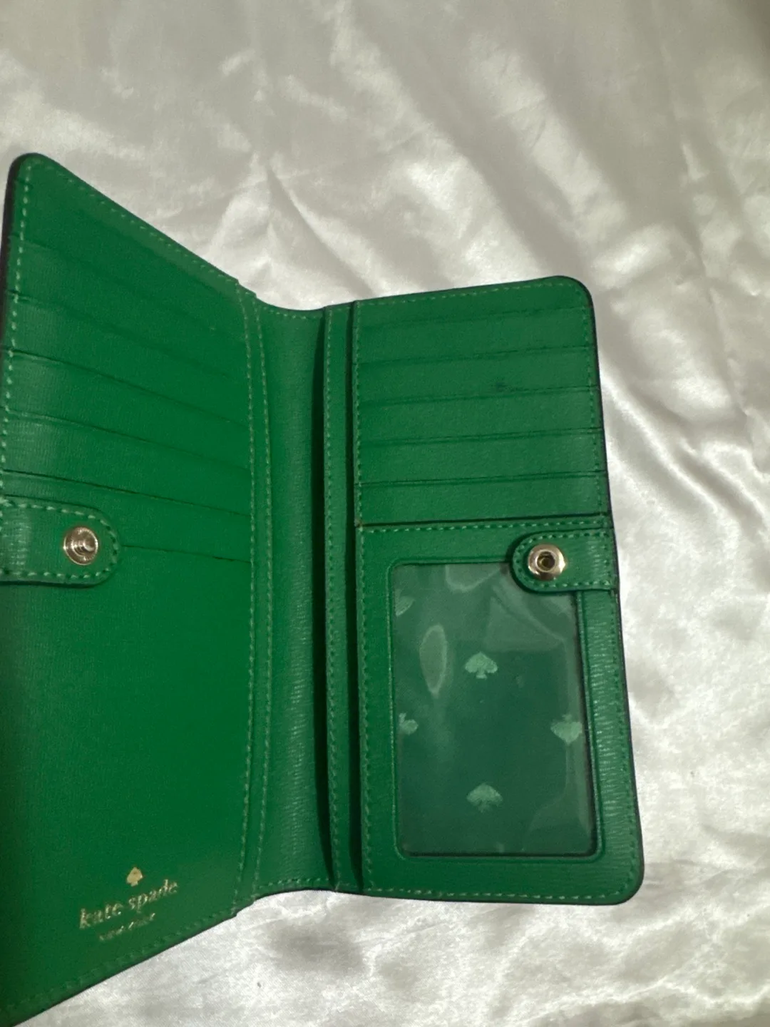 Kate Spade Green Wallet image indicator(3)