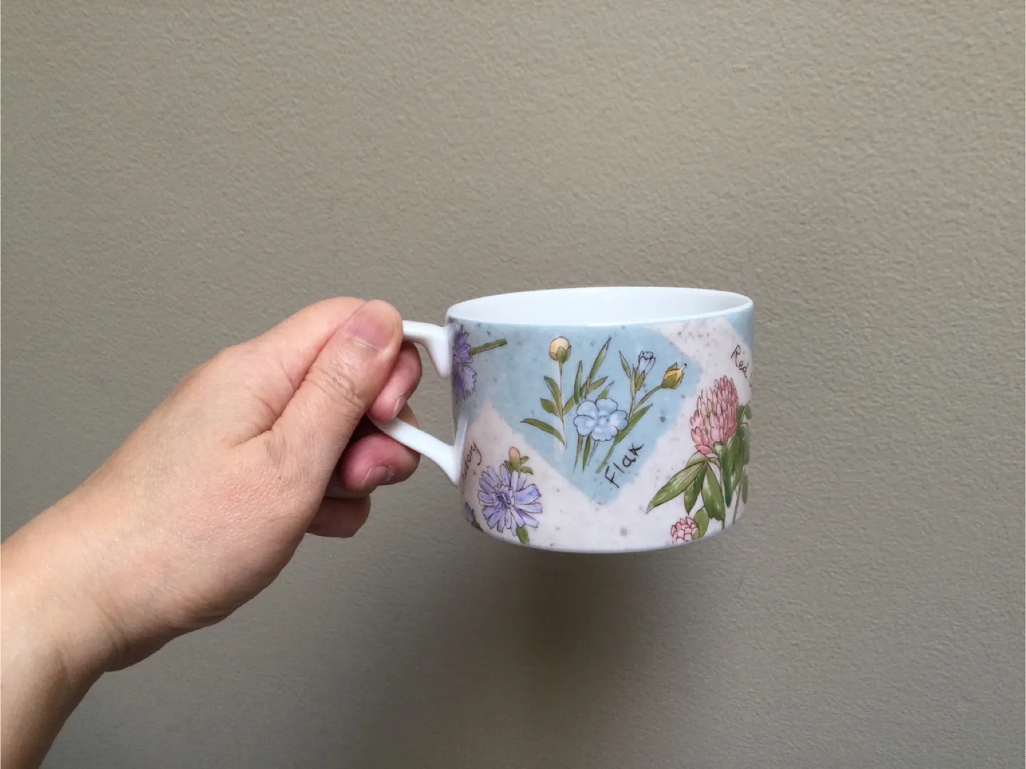 🇨🇦Doulton Everyday Wildflowers Mug thumbnail