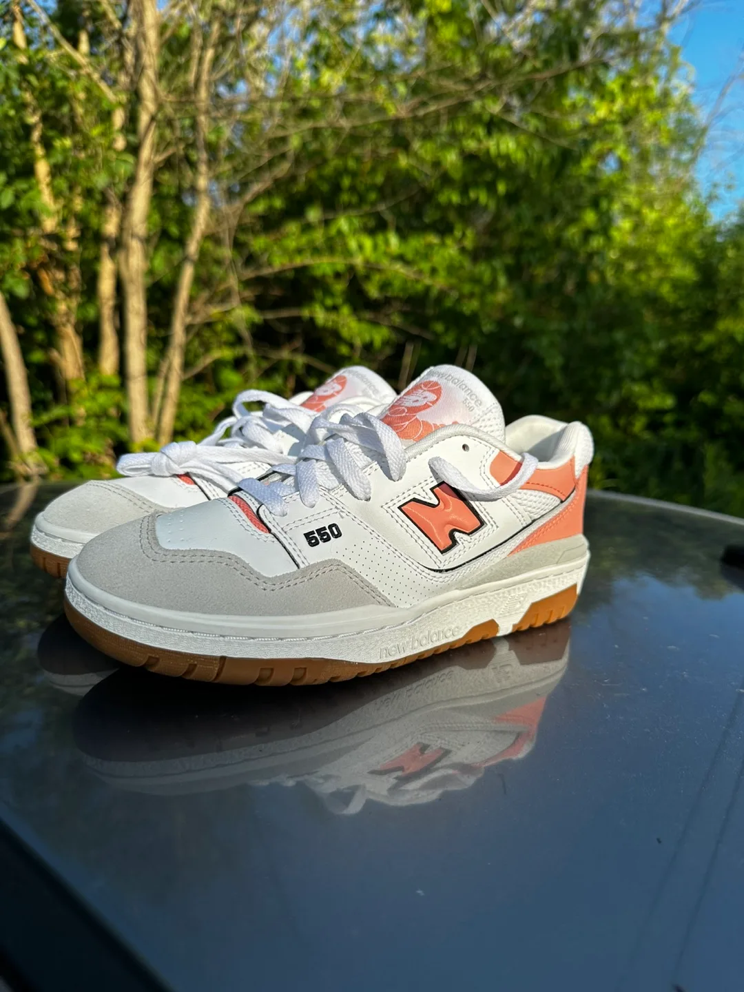 New Balance 550 White/Coral Sneakers thumbnail