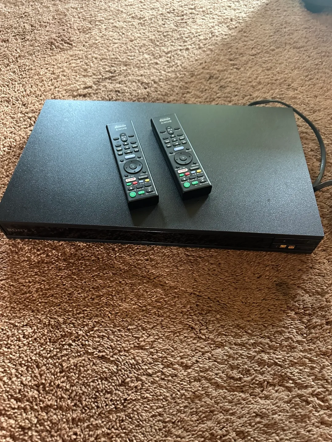 Sony UBP-X800 Ultra HD Blu-ray Player thumbnail