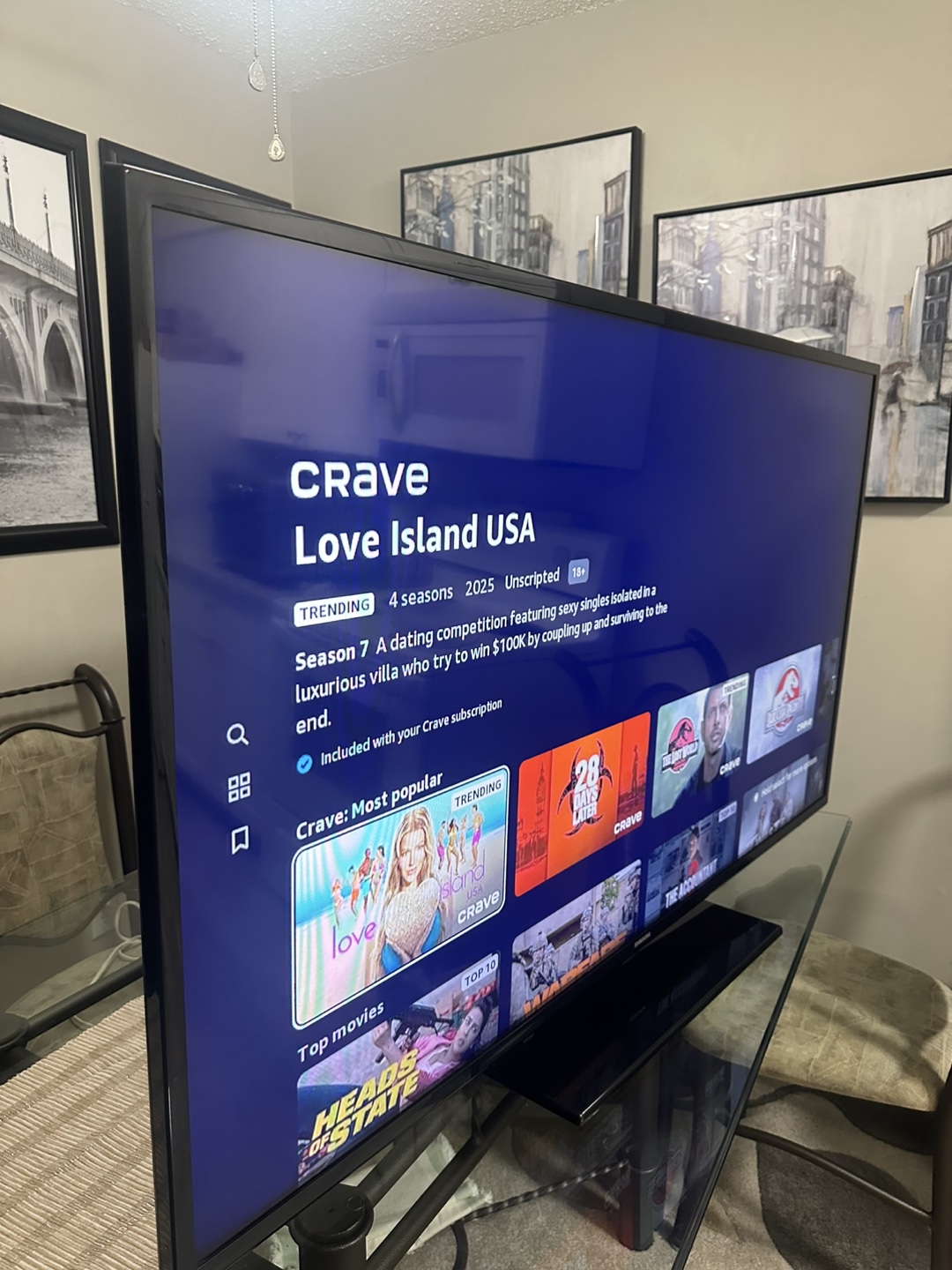 SAMSUNG 60-Inch 4K Smart TV, in excellent condition - photo 5
