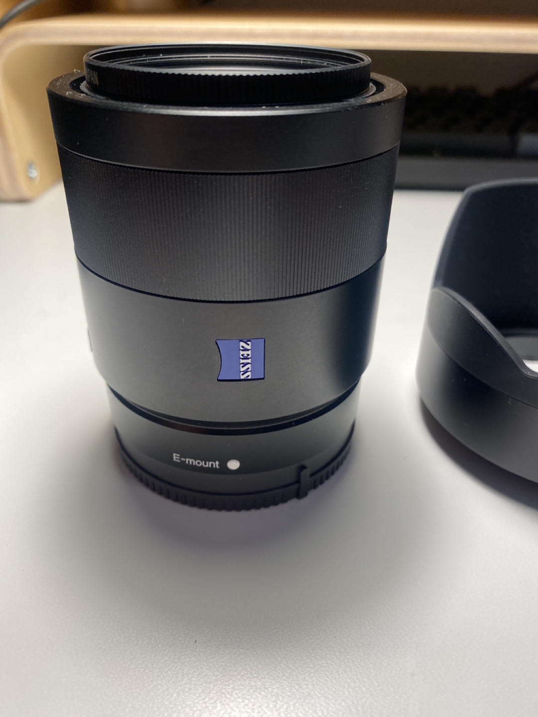 Sony Carl Zeiss Sonnar FE 1.8/55 ZA Lens - photo 4