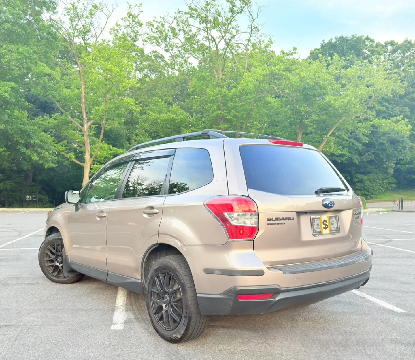 2015 Sabaru Forester premium image indicator(2)