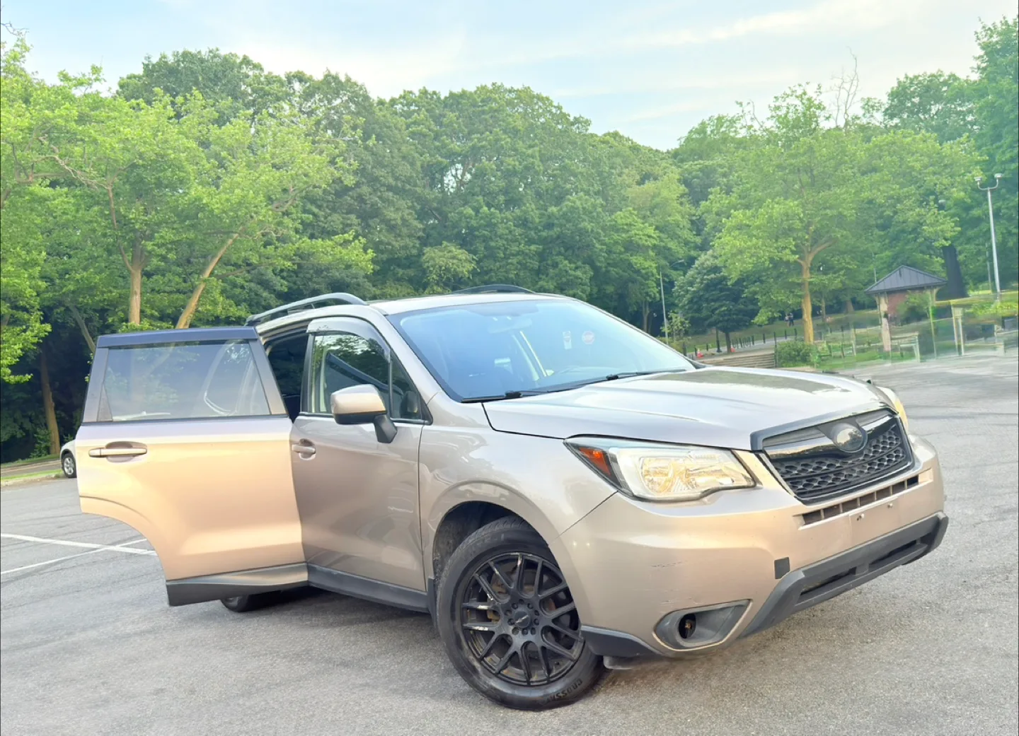 2015 Sabaru Forester premium image indicator(4)