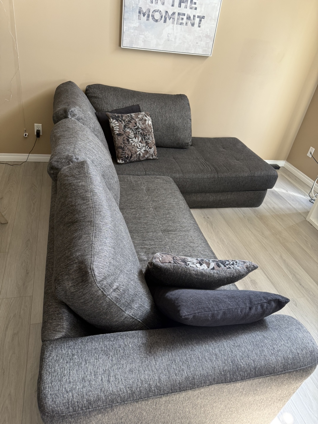 2 piece Grey Sectional Sofa - photo 2