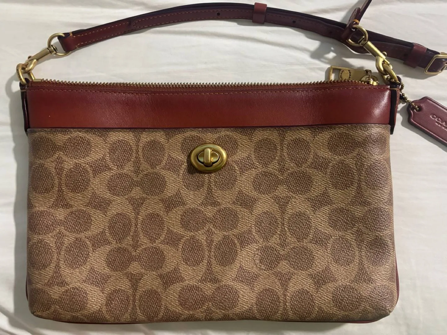 Coach Signature Crossbody bag thumbnail