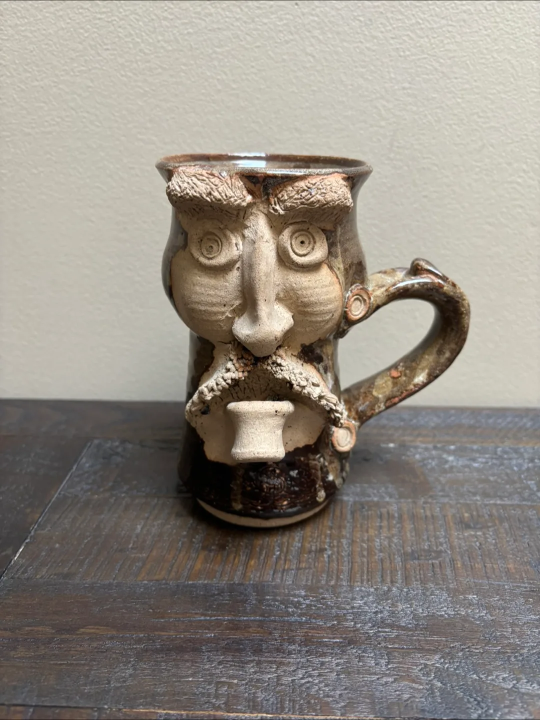 🇨🇦 Vintage large handmade pottery face mug thumbnail